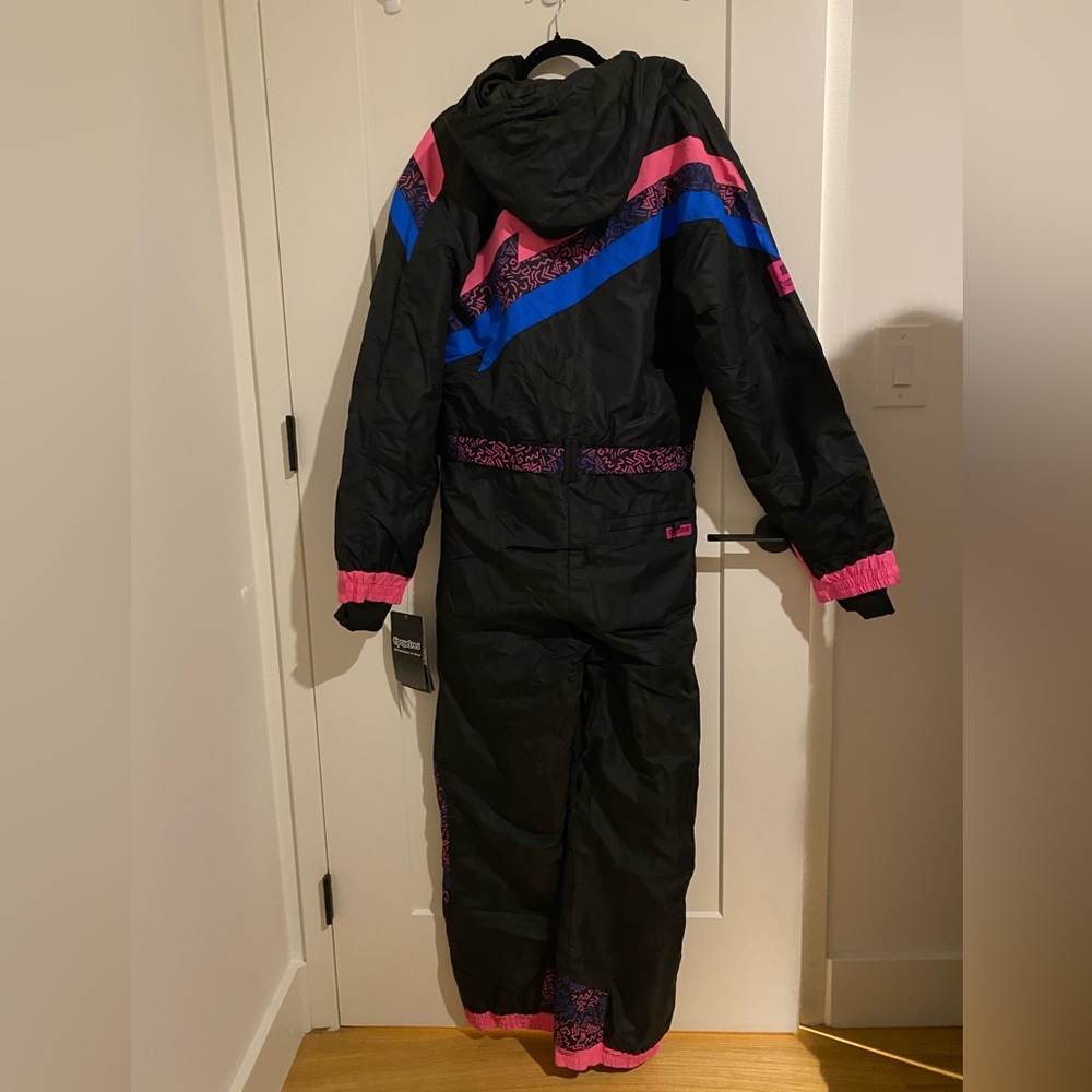 NWT TipsyElves Men’s Night Run Snow Suit in black, blue and pink - Picture 7 of 11